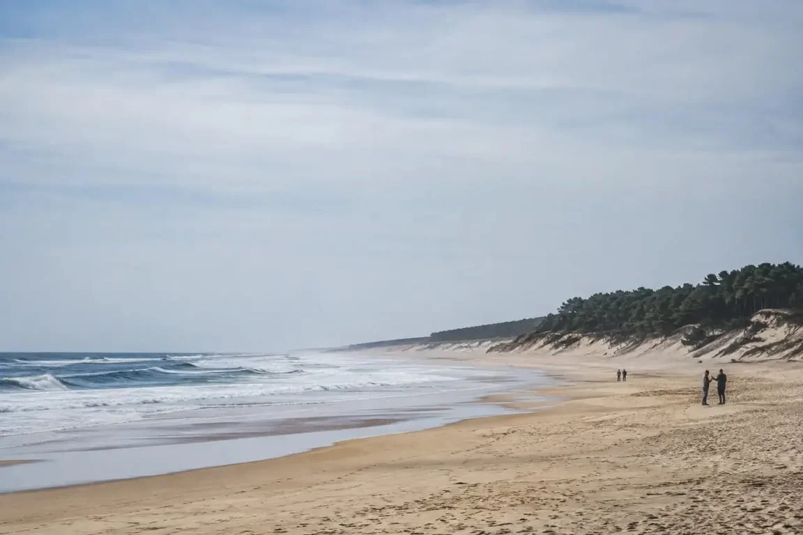 Biscarrosse Plage et ses dunes face à l’océan Atlantique